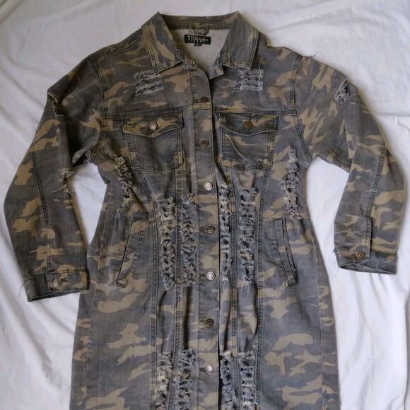Thrill Jeans Denim Jacket Green Camo Distressed Frayed Grunge Womens Large - Picture 2 of 11